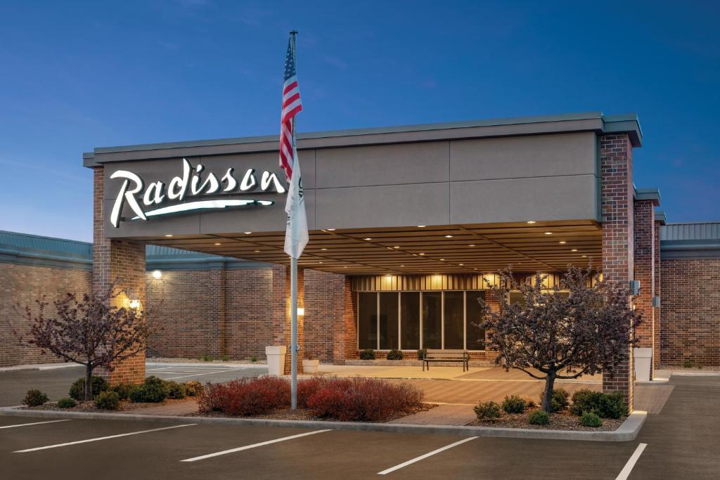 Radisson Hotel and Conference Center Fond Du Lac.